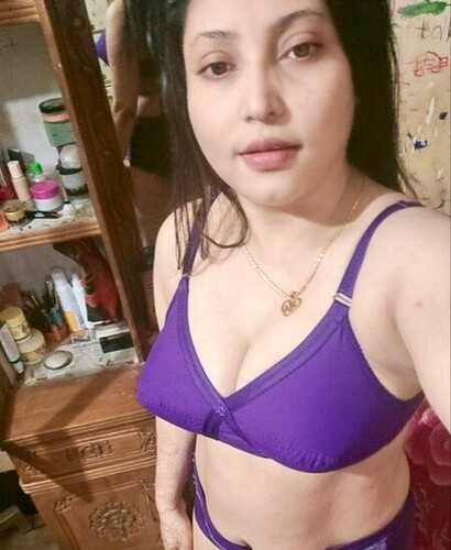 Beautiful Horny Bhabi Fingering Old+New