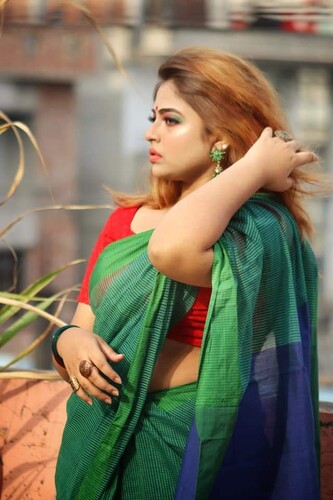 Beautiful Bangladeshi actress hot pics